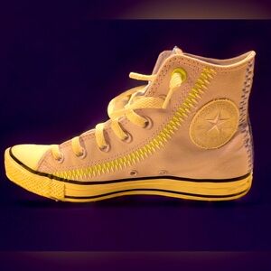 Converse Chuck Taylor 
All Star Vapor 
Size 8
Never worn condition